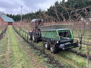 320V sidedresser for vineyards in USA