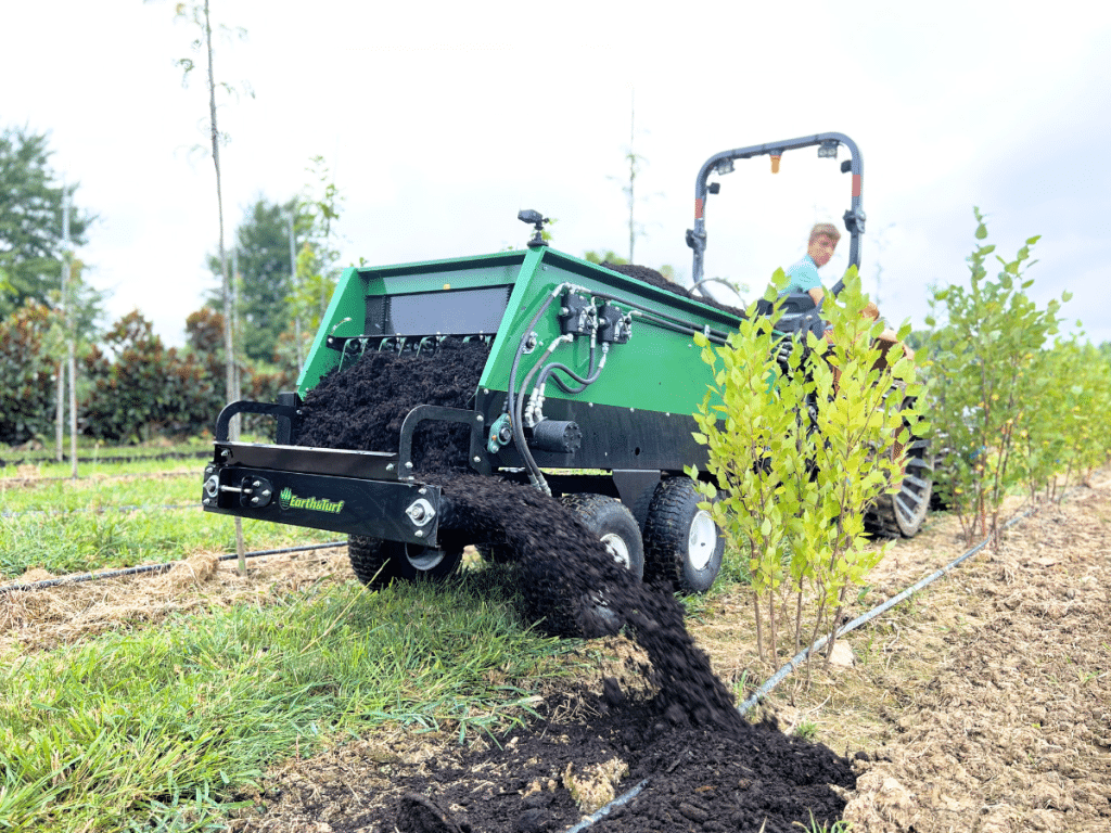 320V vineyard spreader for orchards and vineyards in california