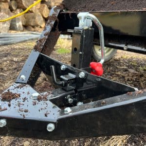 adjustable jack stand on market gardener topdresser