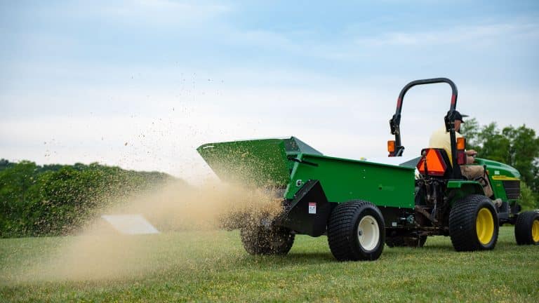 pull behind compost spreader and top dresser spreading sand