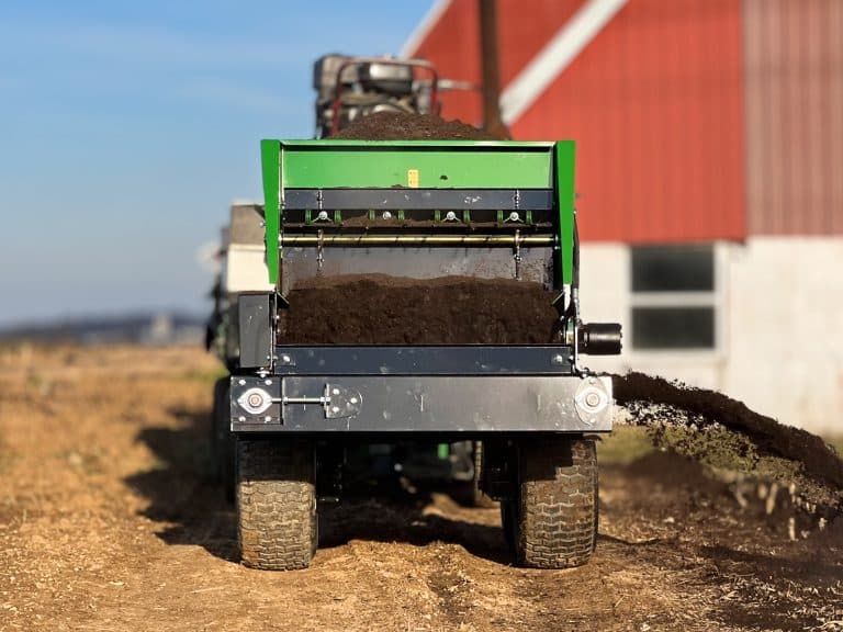 rear end of a mulch spreader